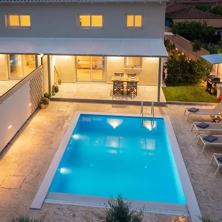 Villa Grappolo Lefkada - Athiri, 5 Min From Wonderful Ai Giannis & Lefkada Town Apolpaina