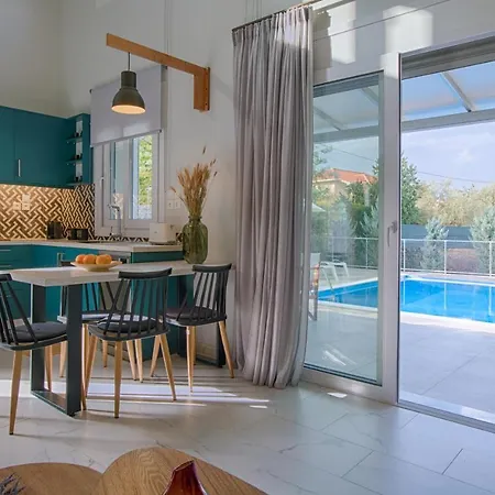 Villa Grappolo Lefkada - Athiri, 5 Min From Wonderful Ai Giannis & Lefkada Town Apolpaina